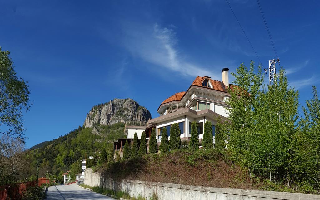 Семеен Хотел Кристал Smolyan Eksteriør bilde